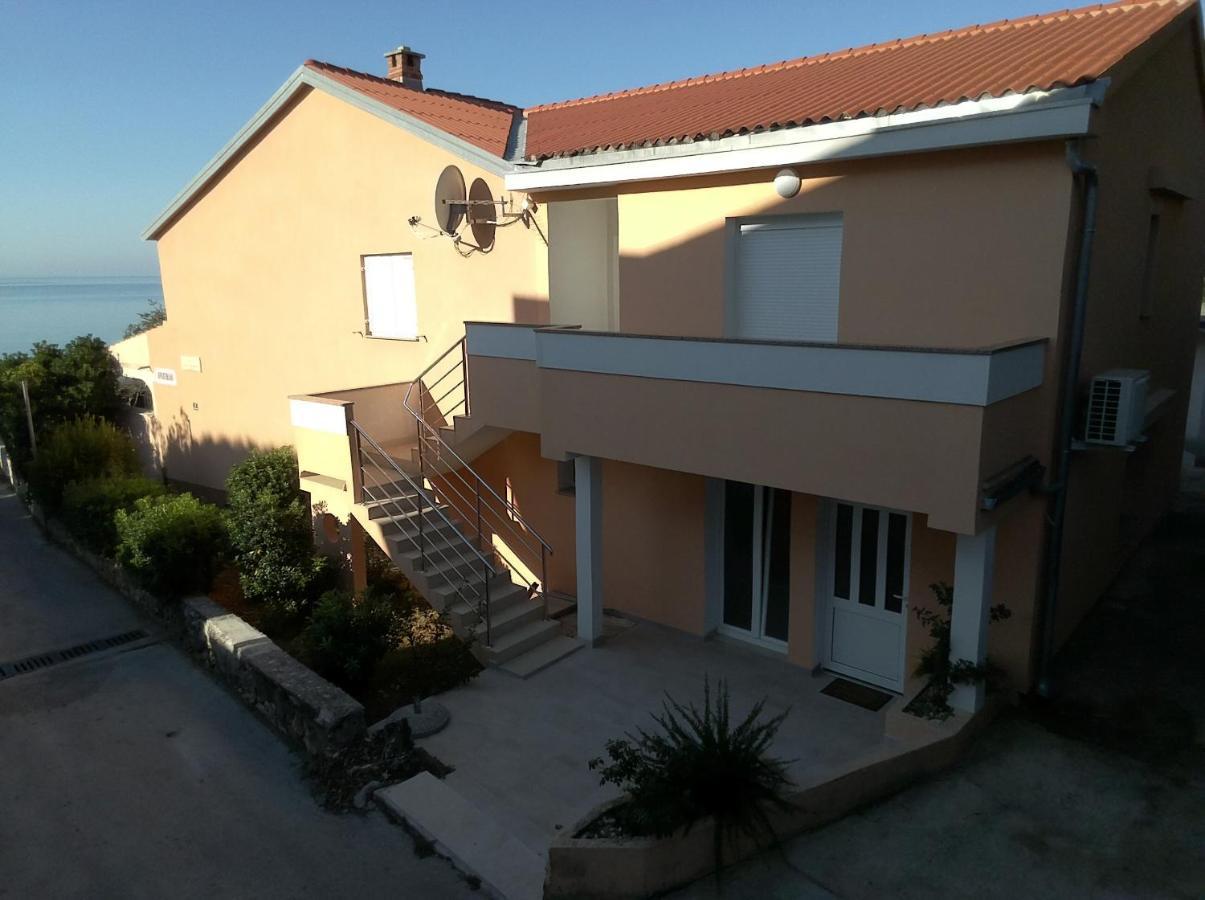 Apartmans And Rooms "Slavica" 诺瓦利娅 外观 照片