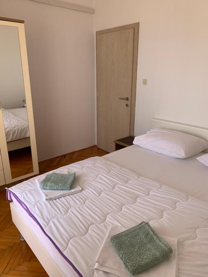 Apartmans And Rooms "Slavica" 诺瓦利娅 外观 照片