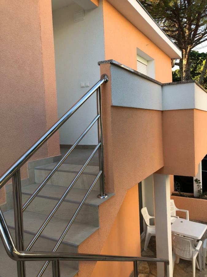 Apartmans And Rooms "Slavica" 诺瓦利娅 外观 照片
