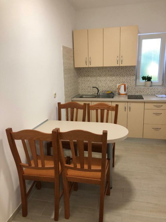 Apartmans And Rooms "Slavica" 诺瓦利娅 外观 照片